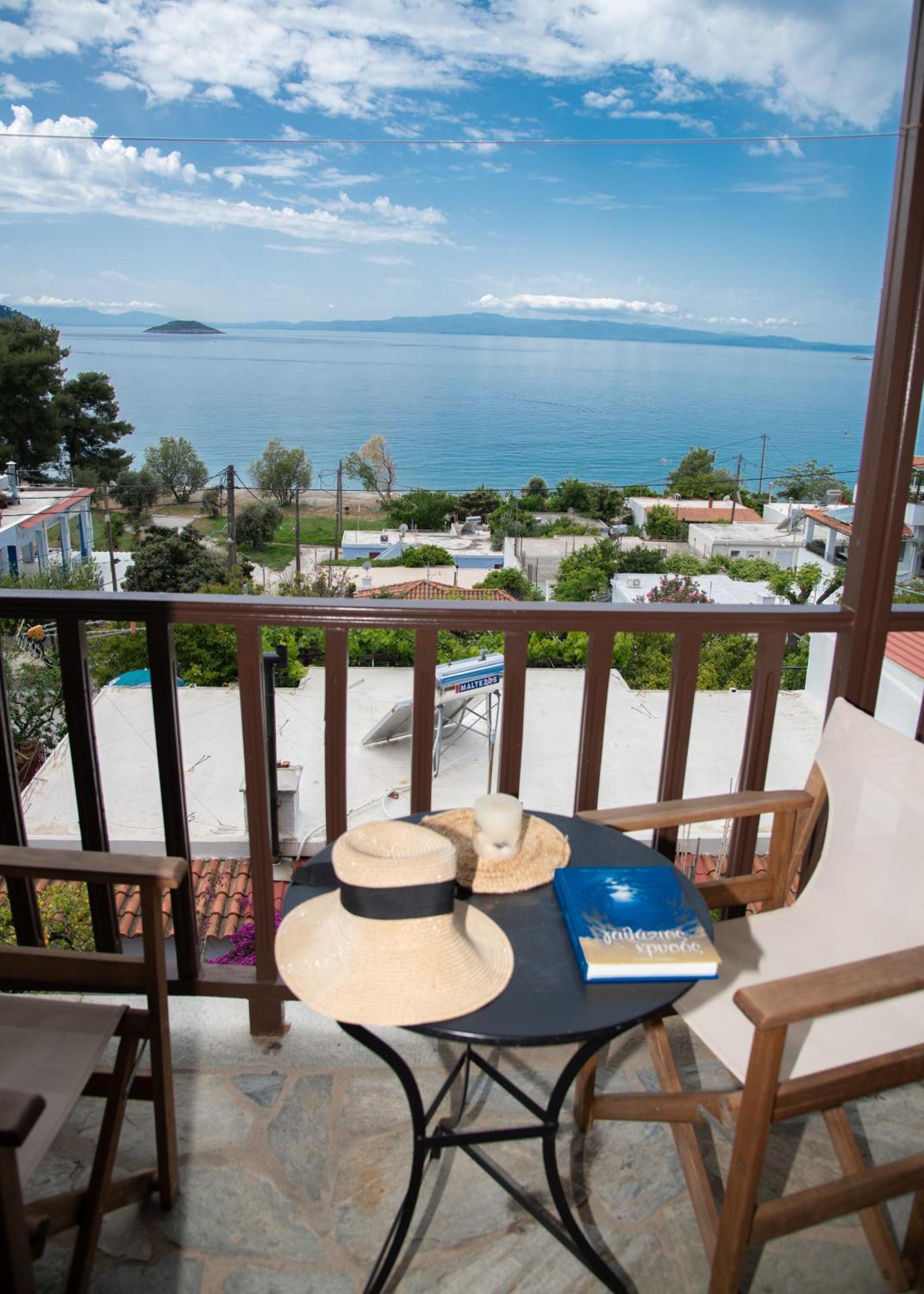 Lilian Beachfront Apartments Neo Klima Exterior photo