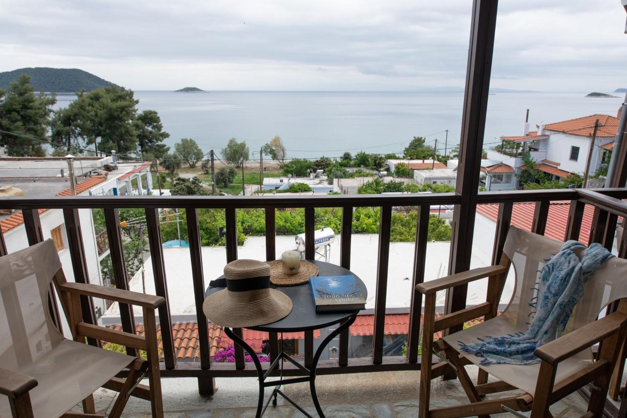 Lilian Beachfront Apartments Neo Klima Exterior photo